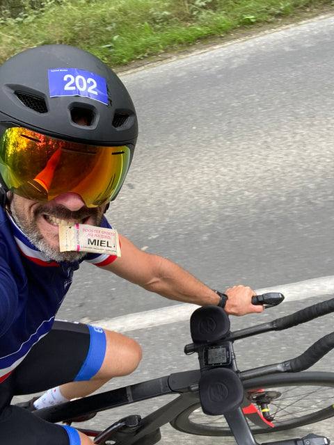 « Pas de sortie longue à vélo sans les barres énergie. Moelleuses et très digestes, pour maintenir un bon niveau d’énergie. Avec la boisson d’effort j’ai passé mes séances de 6/8h sans encombre »